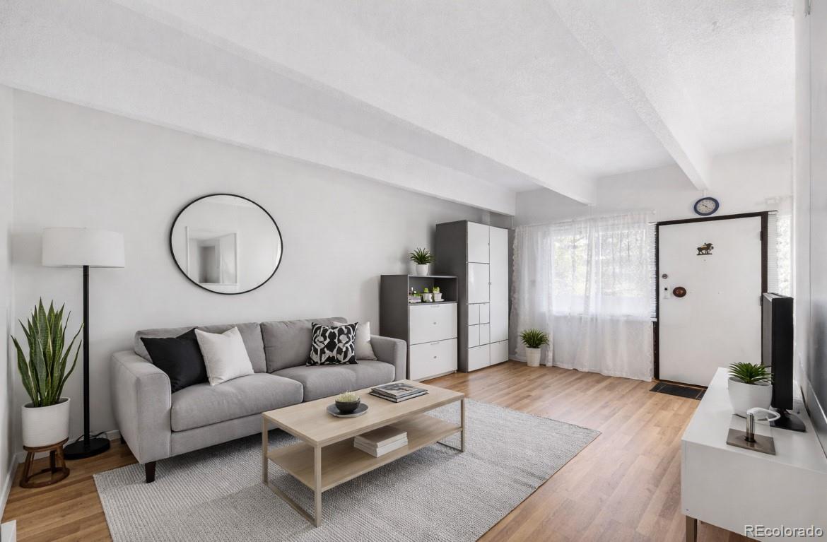 384 S Ironton Street Aurora CO 80012