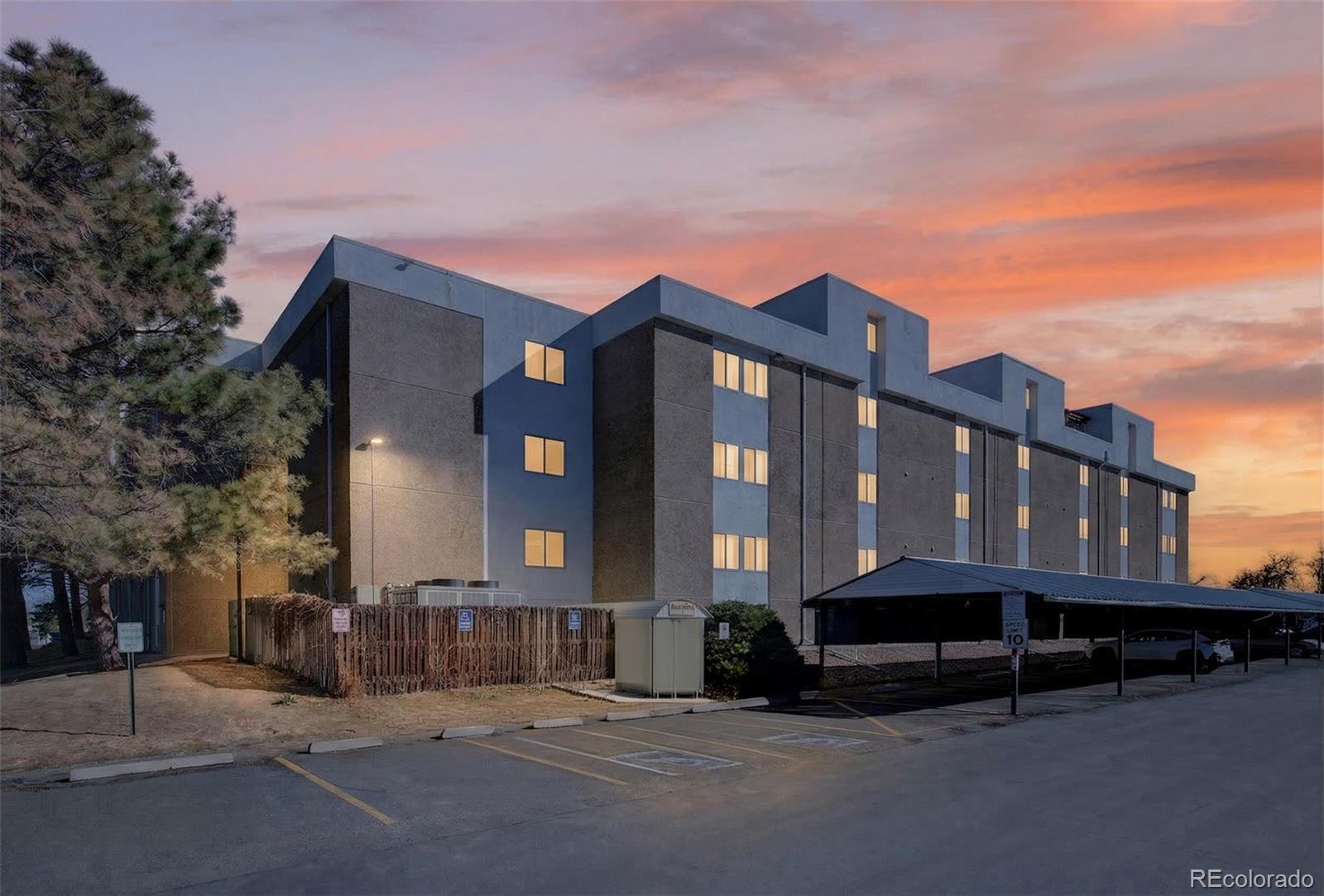 384 S Ironton Street Aurora CO 80012