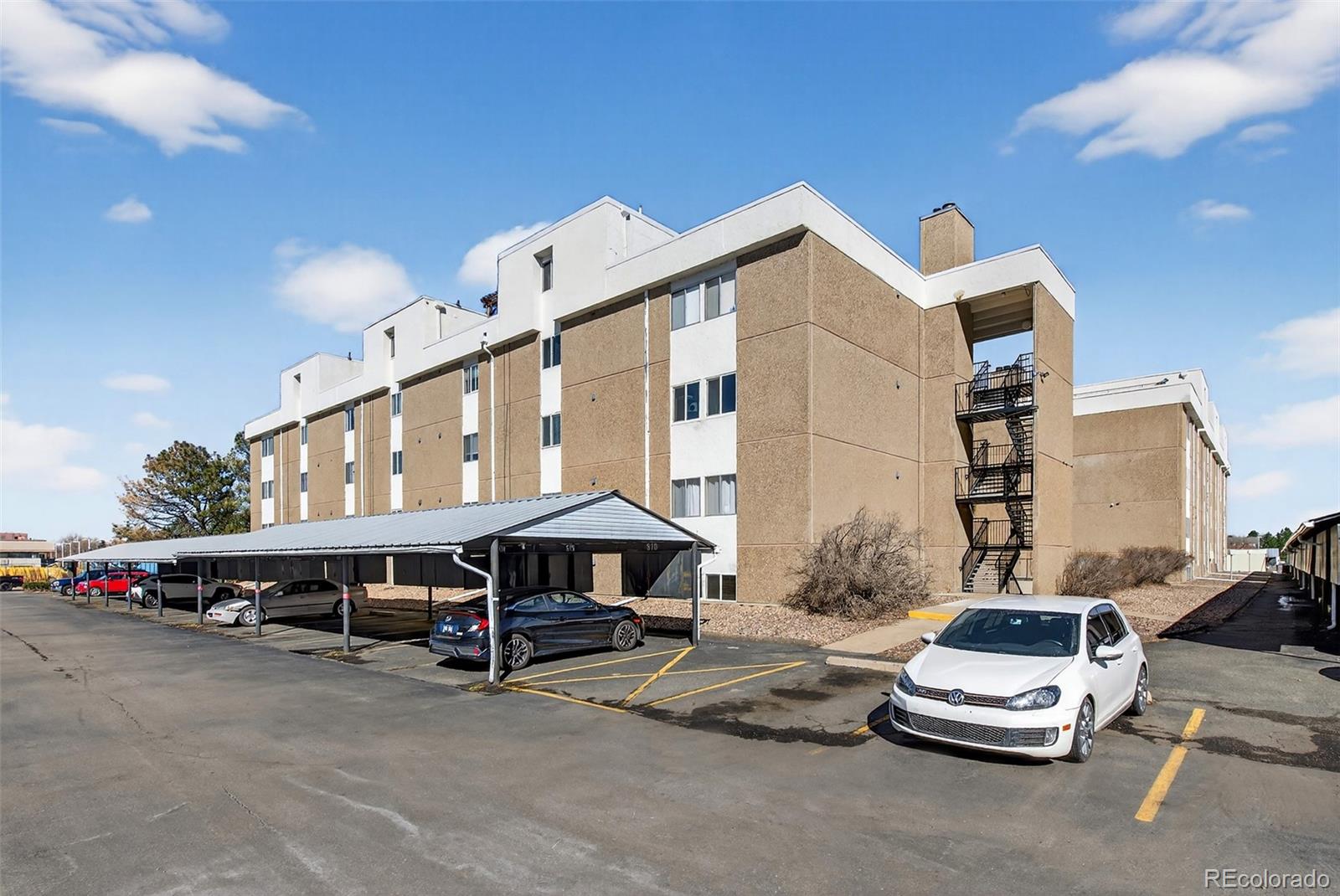 384 S Ironton Street Aurora CO 80012