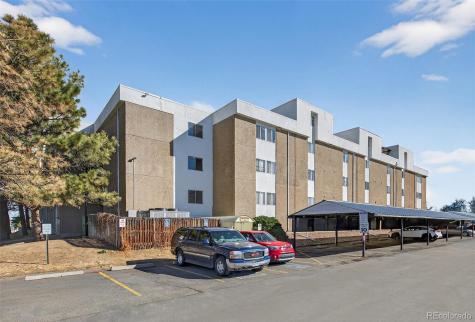 384 S Ironton Street Aurora CO 80012