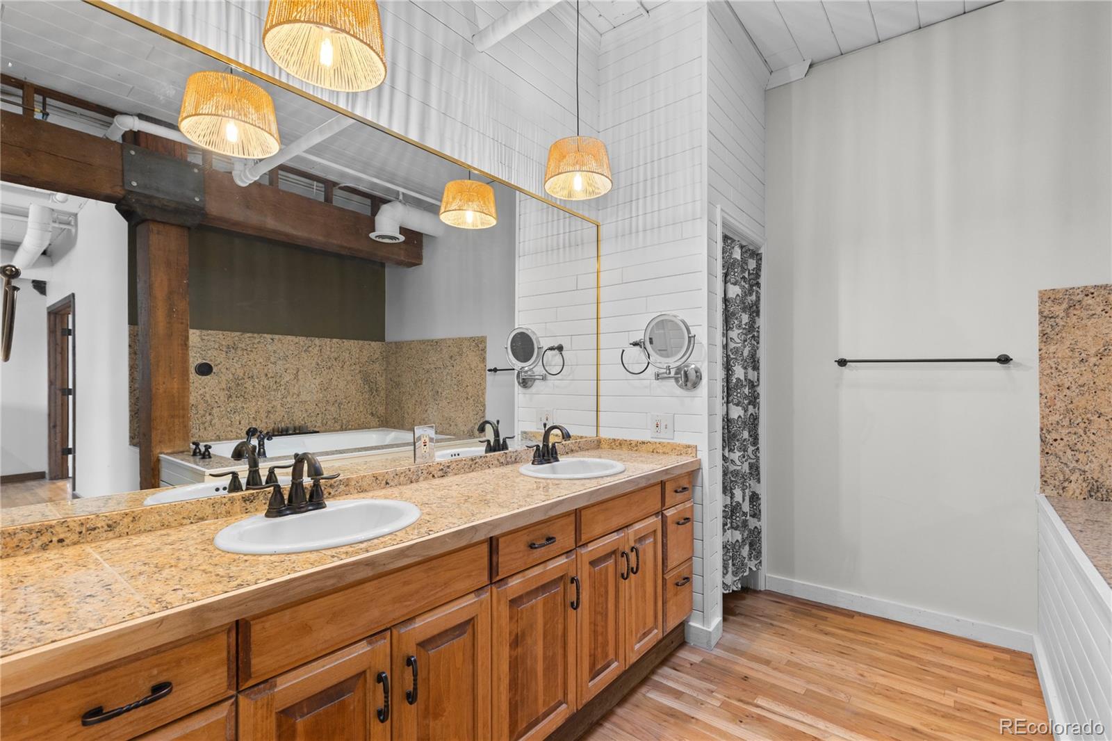 1940 Blake Street Denver CO 80202