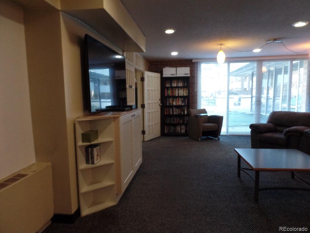 2880 S Locust Street Denver CO 80222