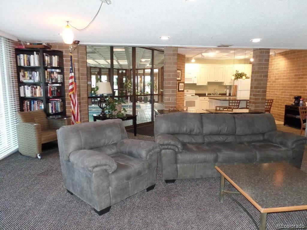 2880 S Locust Street Denver CO 80222