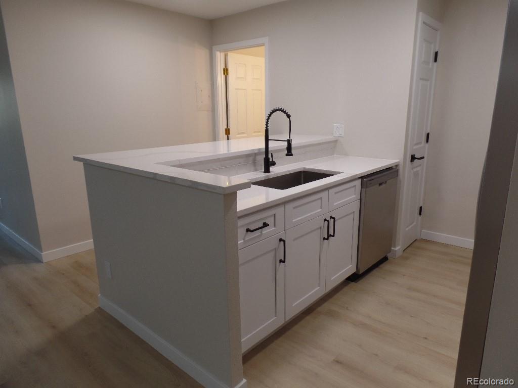 2880 S Locust Street Denver CO 80222
