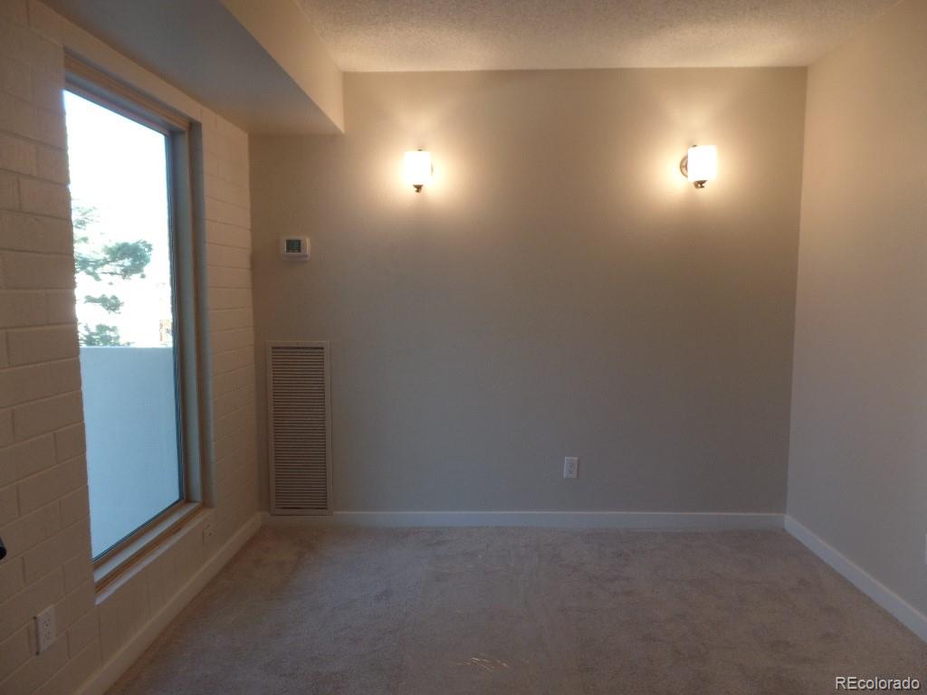 2880 S Locust Street Denver CO 80222