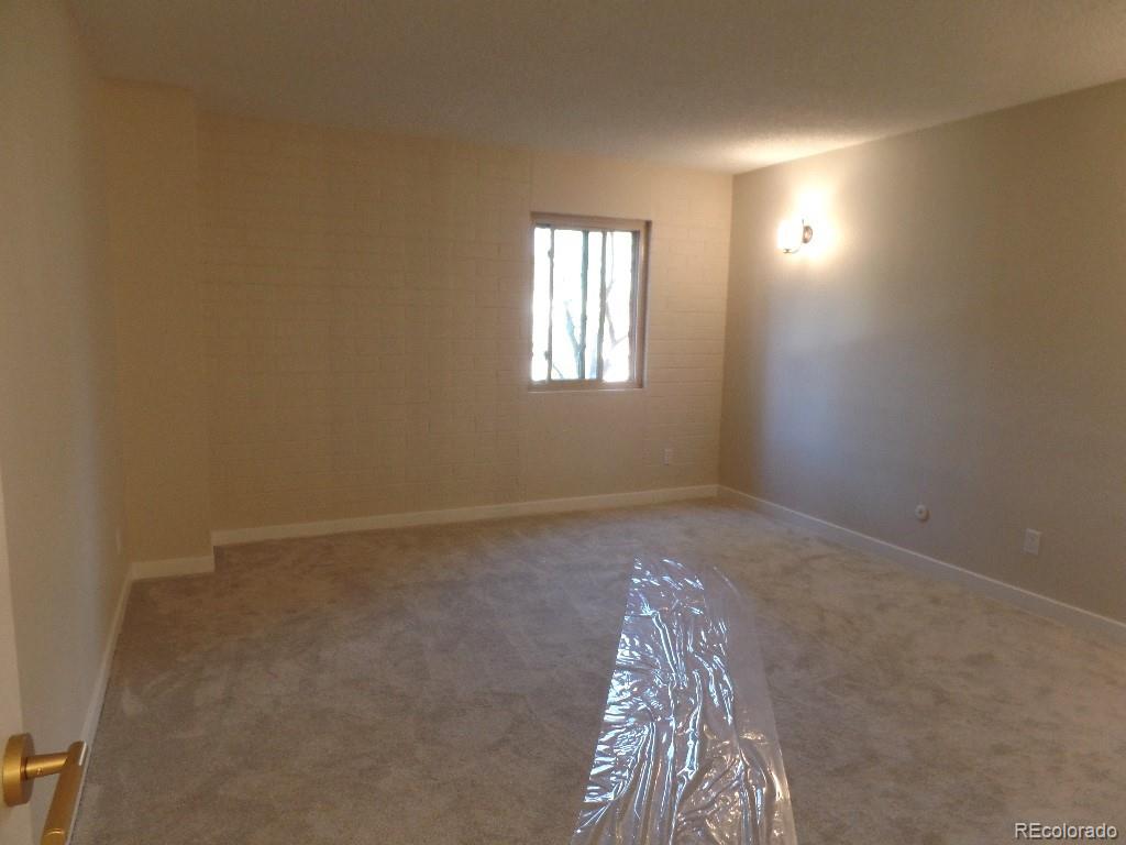 2880 S Locust Street Denver CO 80222