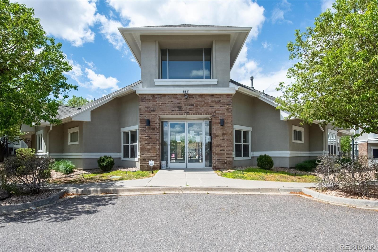 1881 S Dunkirk Street Aurora CO 80017
