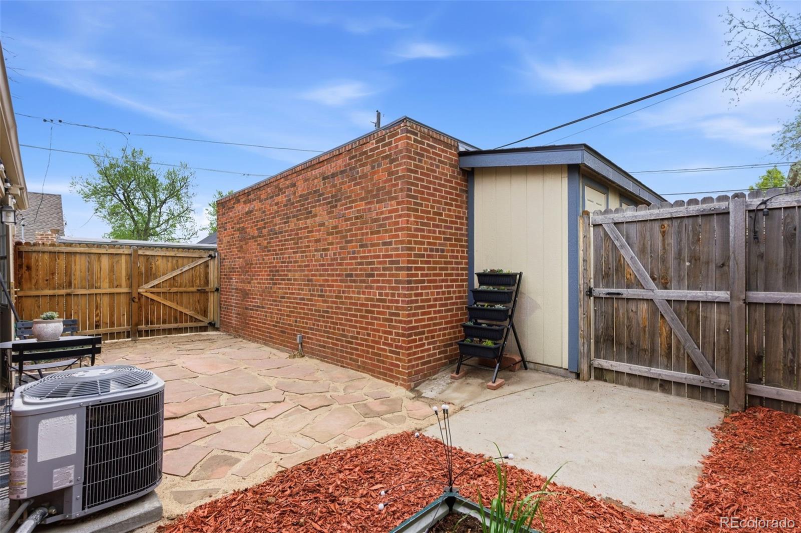 5018 E 8th Avenue Denver CO 80220