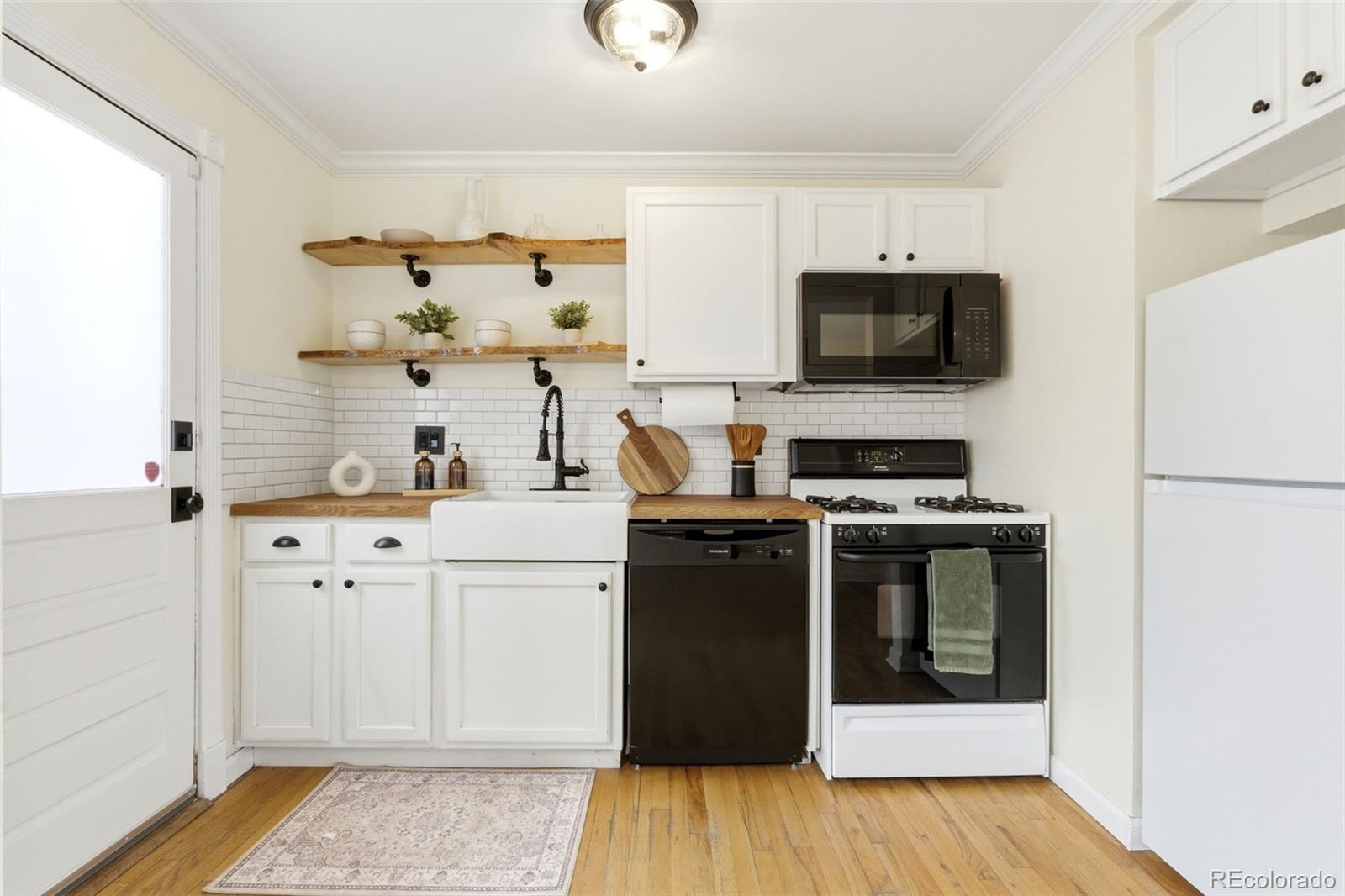 5018 E 8th Avenue Denver CO 80220
