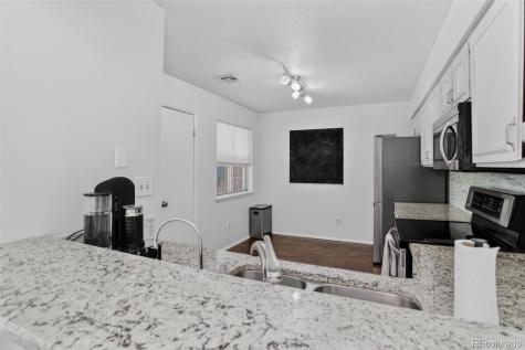 7205 S Gaylord Street Centennial CO 80122