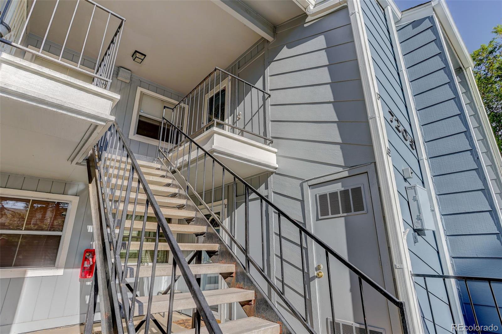 7205 S Gaylord Street Centennial CO 80122