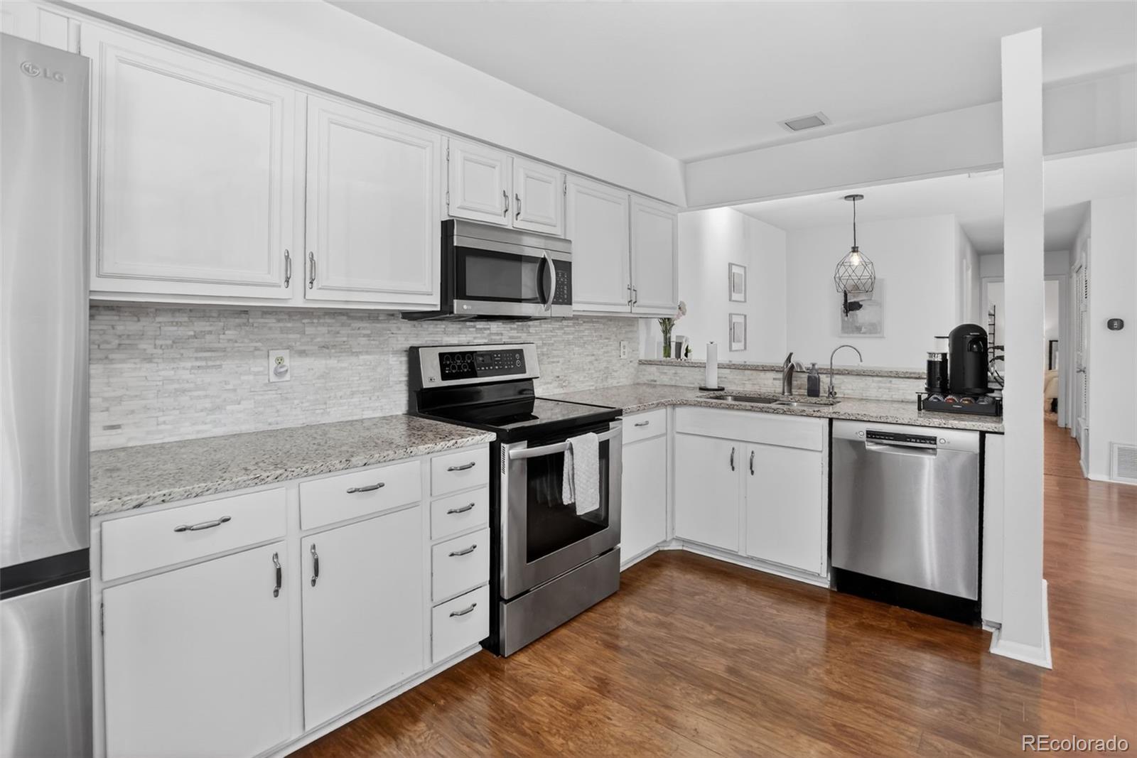 7205 S Gaylord Street Centennial CO 80122