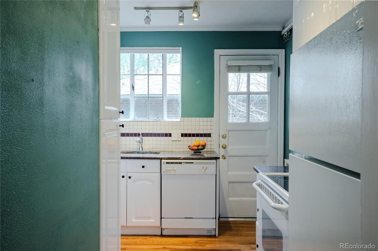 485 S Logan Street Denver CO 80209