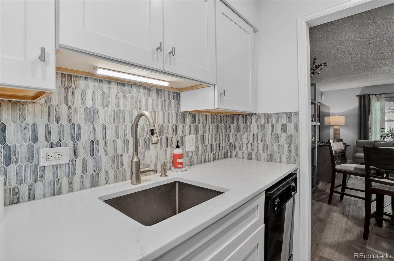 7110 S Gaylord Street Centennial CO 80122