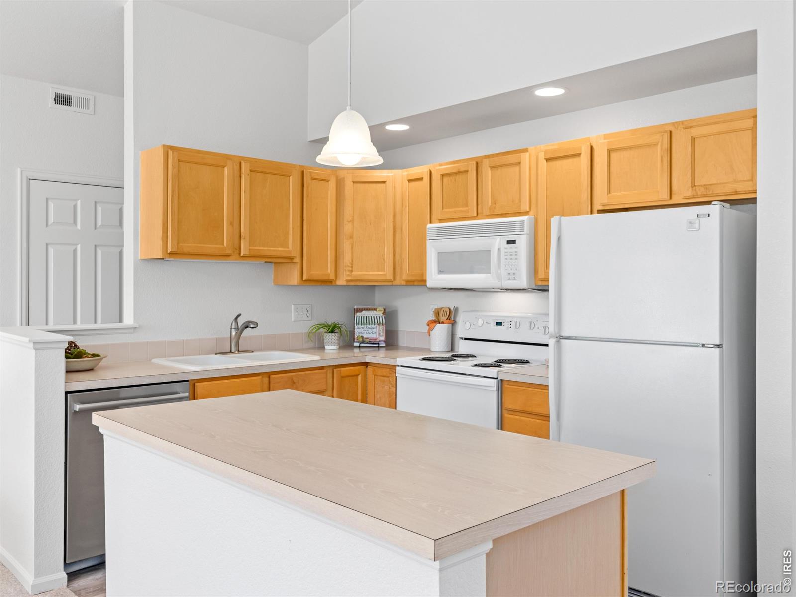 640 Gooseberry Drive Longmont CO 80503