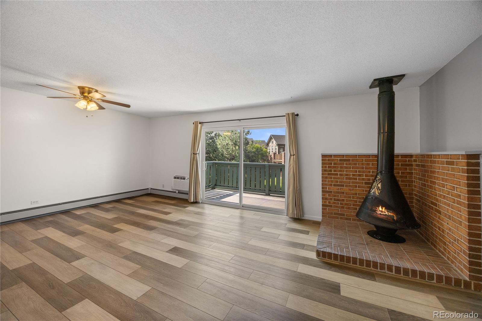 2150 S Vaughn Way Aurora CO 80014