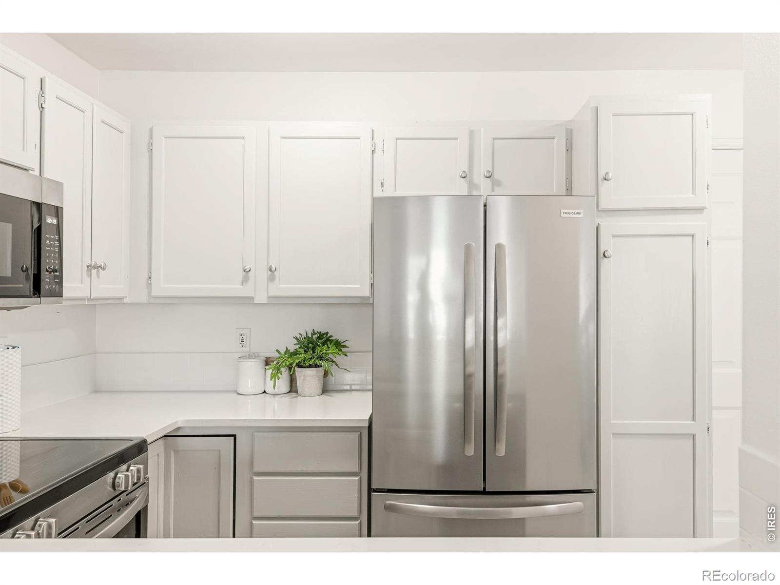 2106 Meadow Court Longmont CO 80501