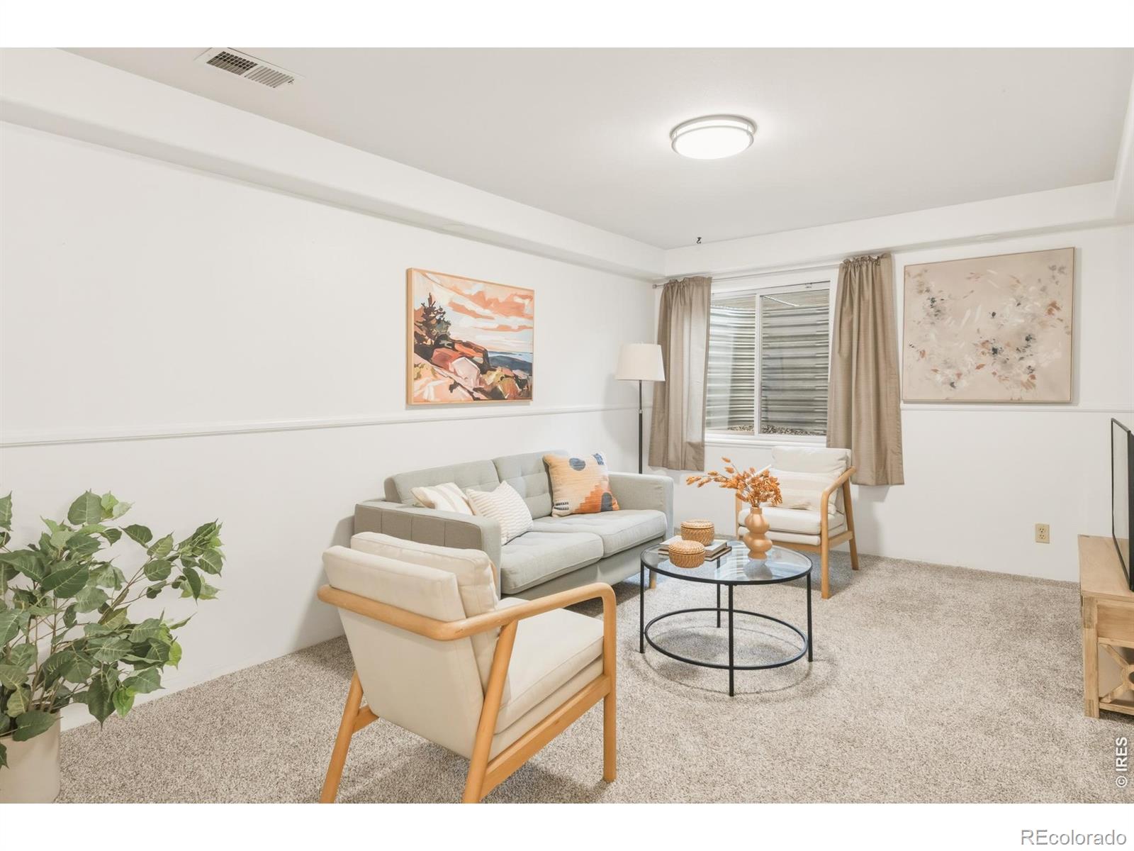 2106 Meadow Court Longmont CO 80501