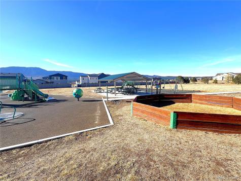 1231 Villa Grove Monument CO 80132