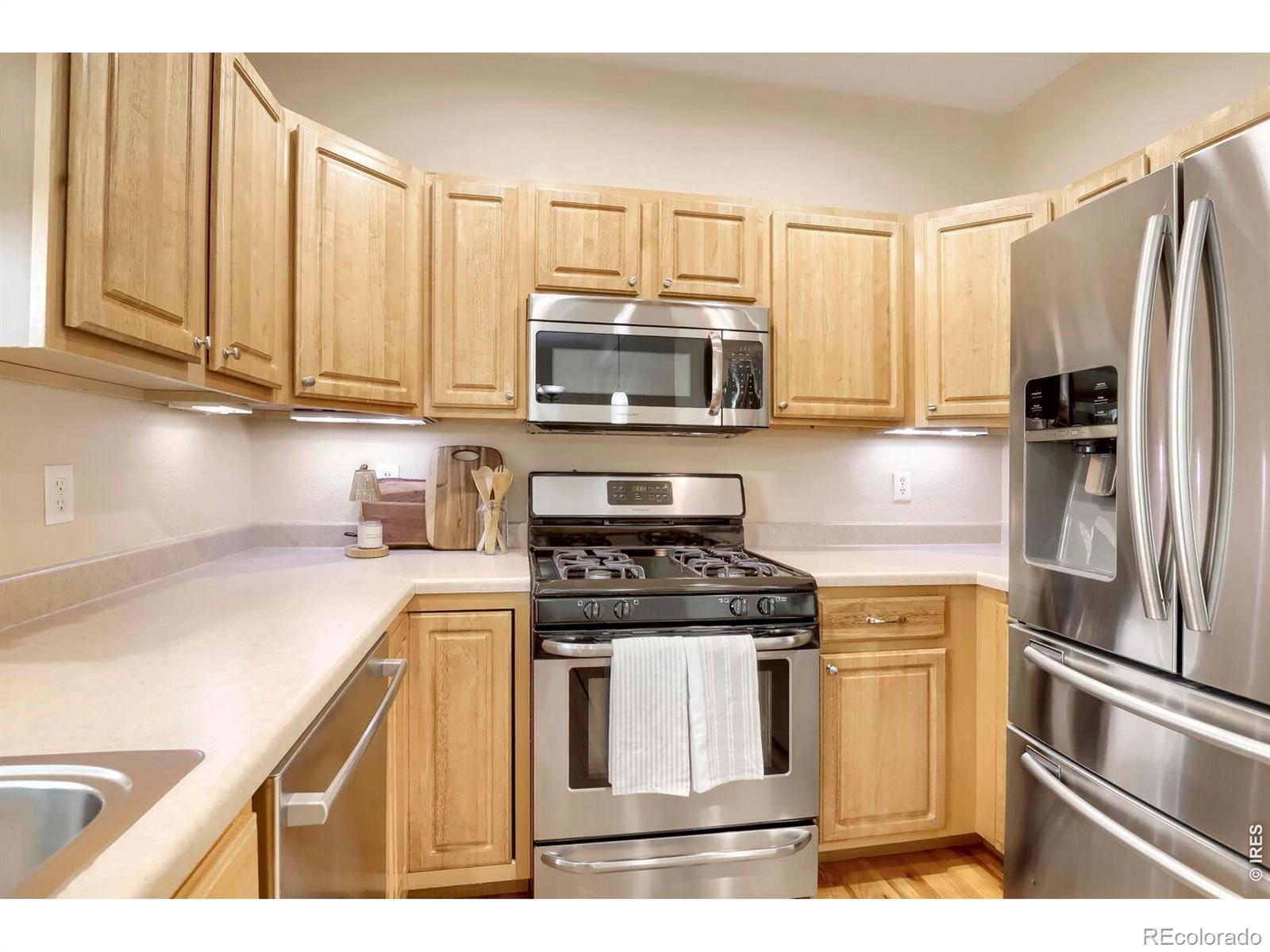 2261 Watersong Circle Longmont CO 80504
