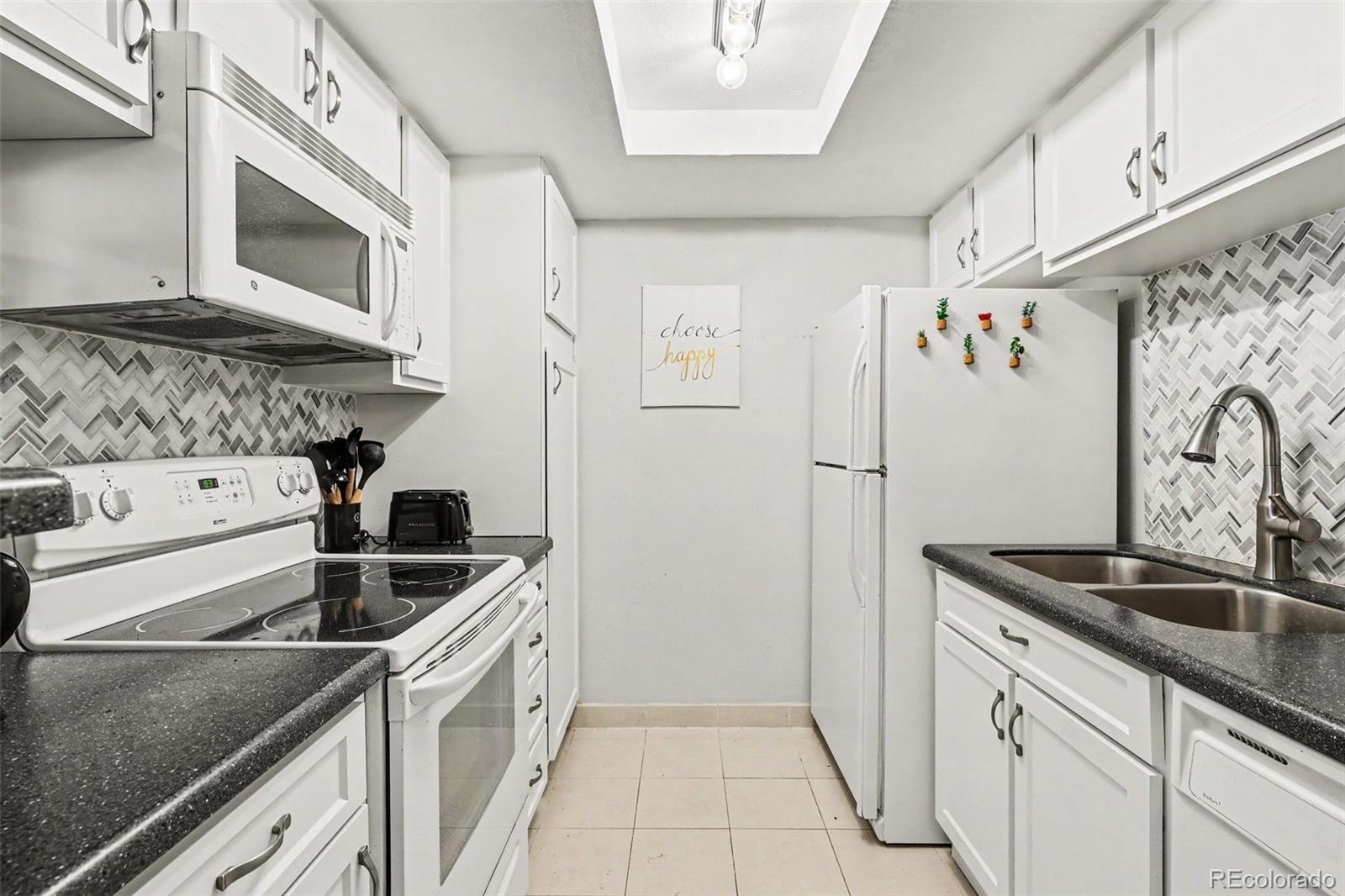8225 Fairmount Drive Denver CO 80247