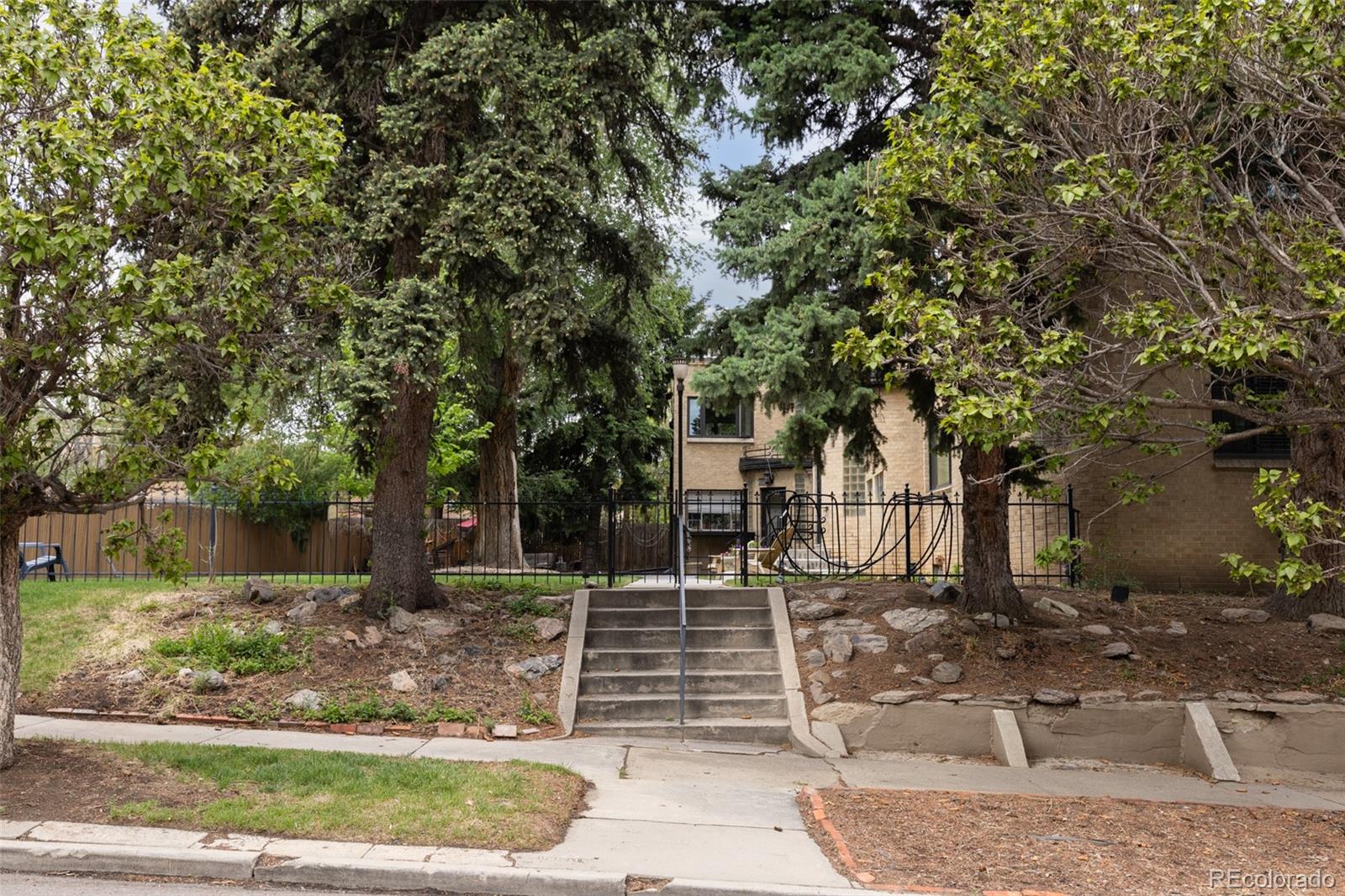 1481 Ash Street Denver CO 80220