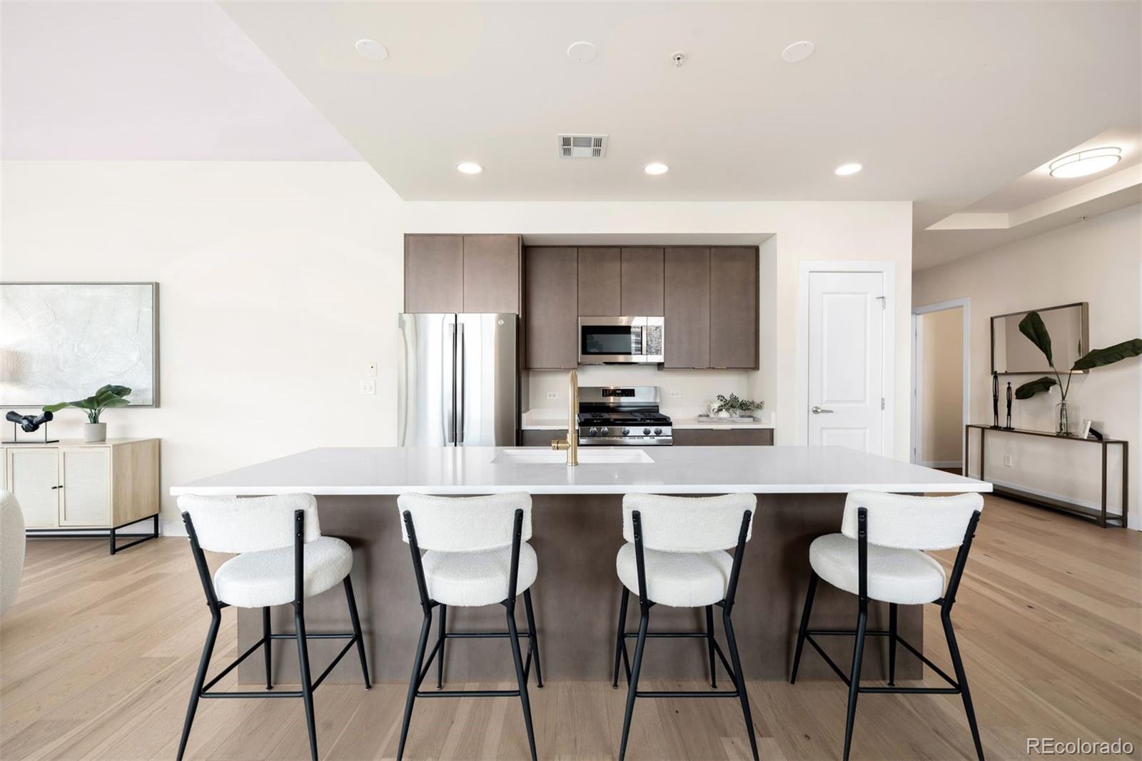 2001 Lincoln Street Denver CO 80202