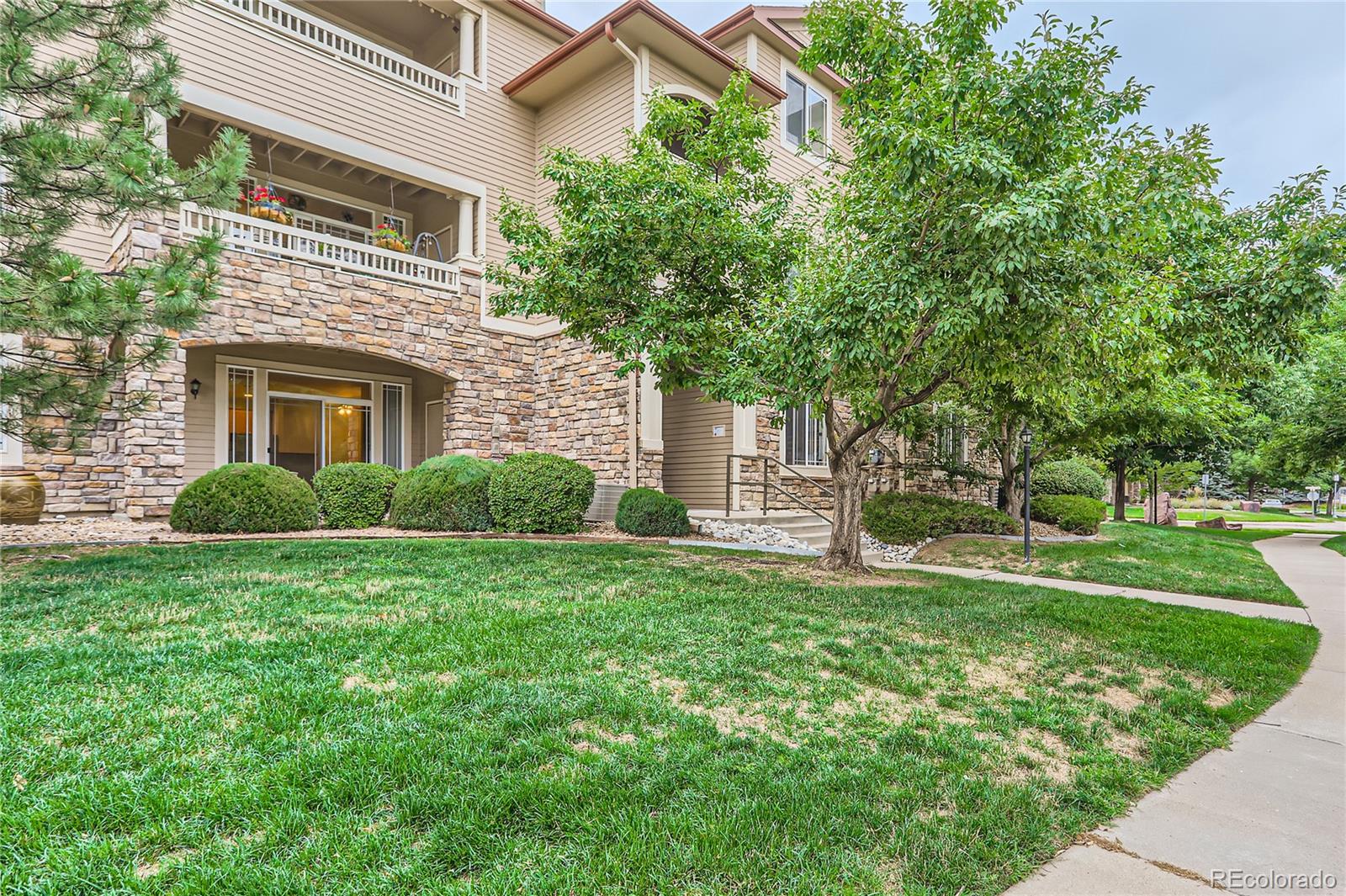 8427 S Hoyt Way Littleton CO 80128