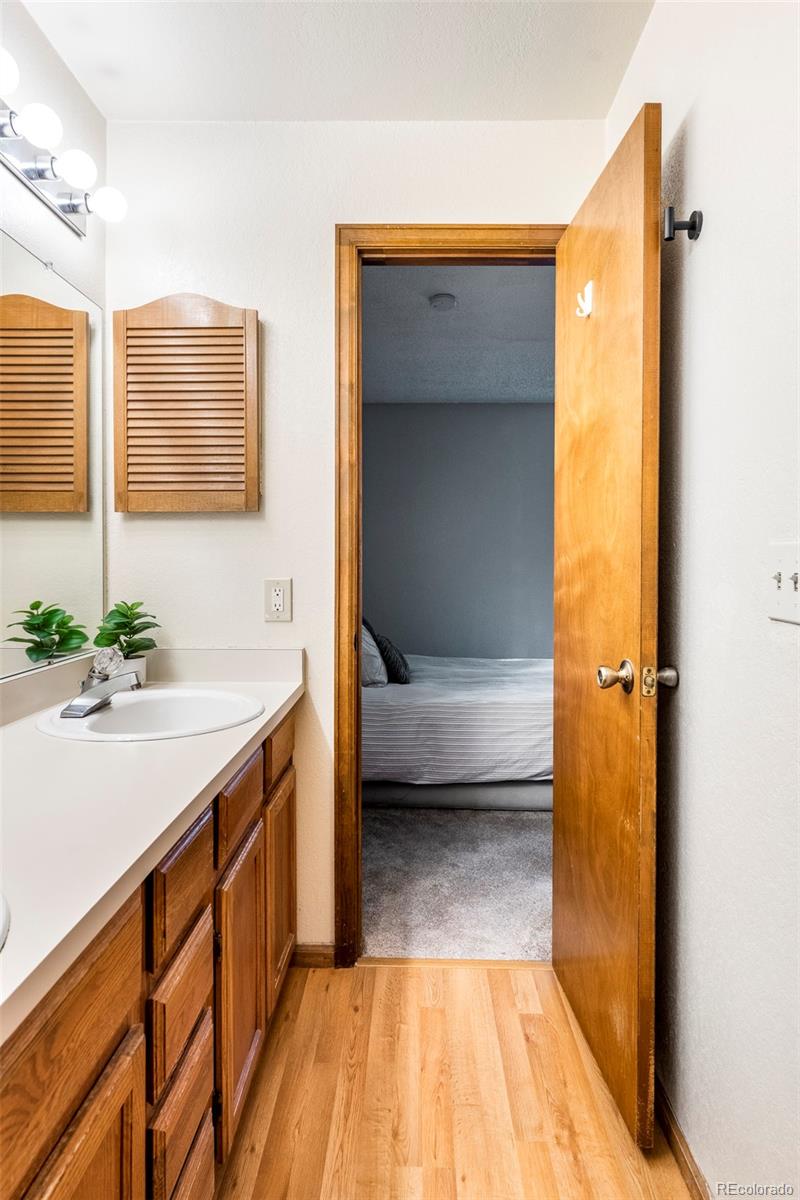 995 S Miller Street Lakewood CO 80226