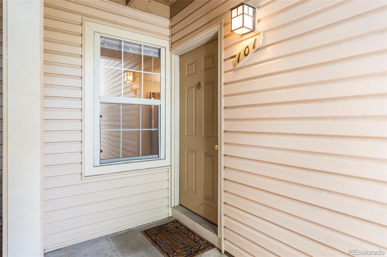 995 S Miller Street Lakewood CO 80226