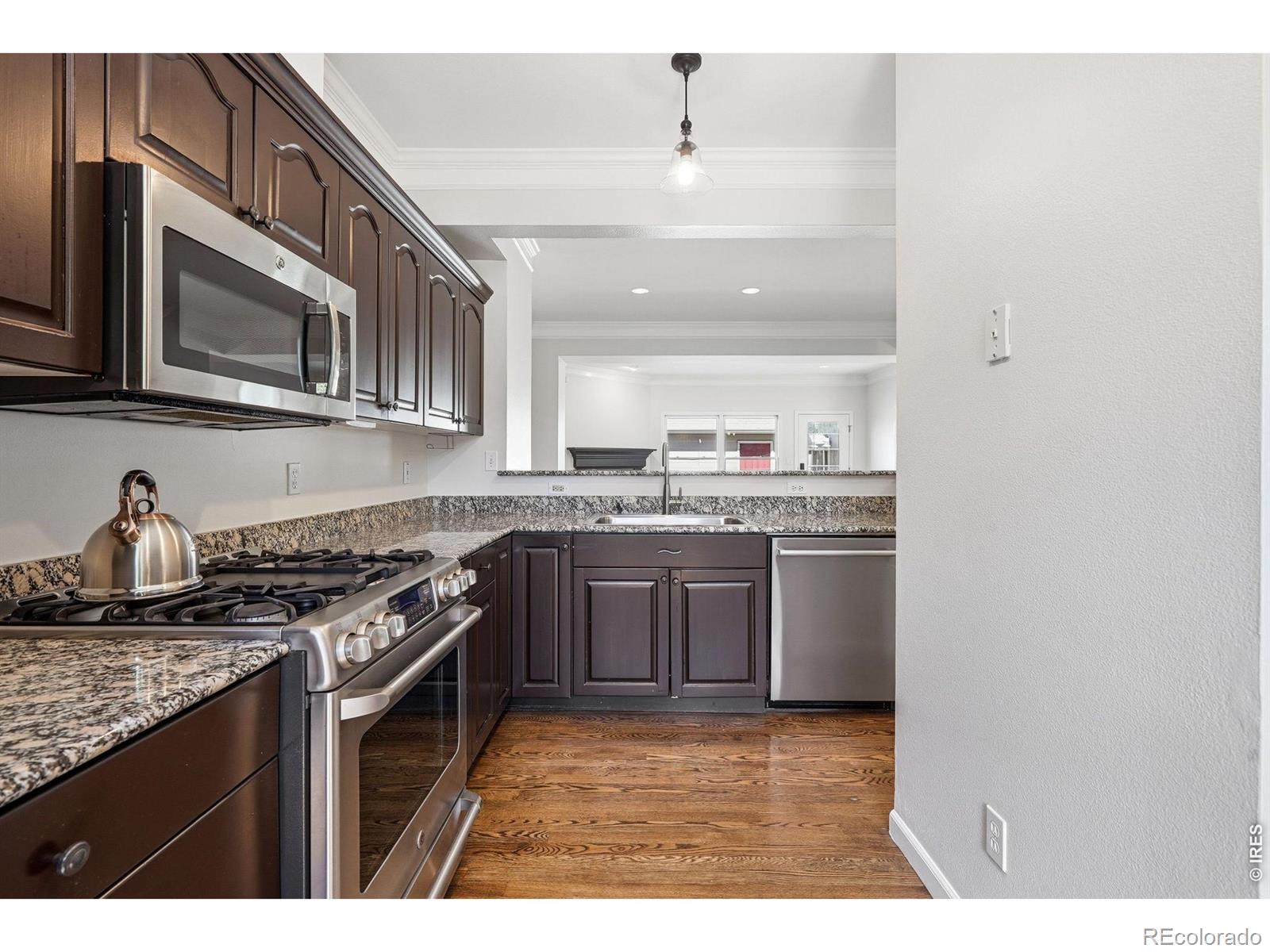 944 Ivanhoe Street Denver CO 80220