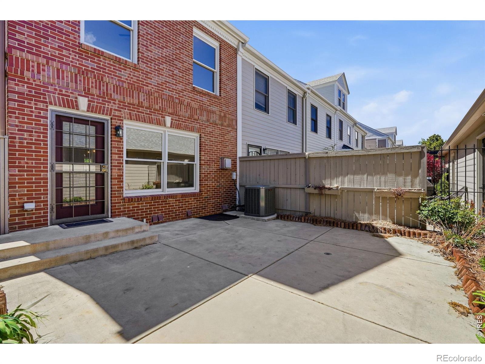 944 Ivanhoe Street Denver CO 80220