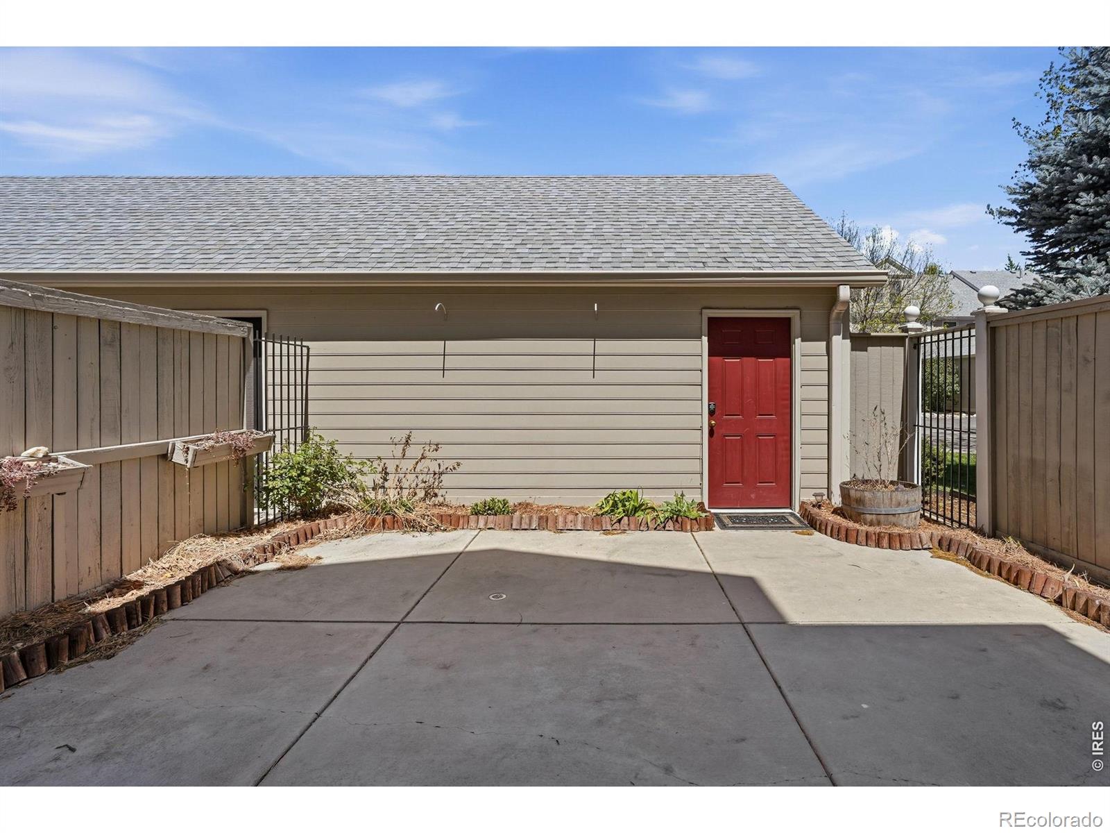 944 Ivanhoe Street Denver CO 80220