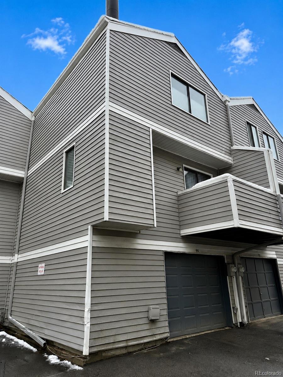 44 S Nome Street Aurora CO 80012