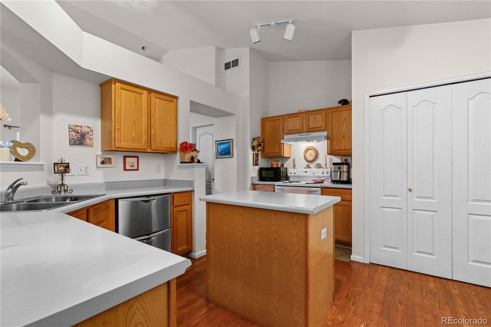 9567 Brentwood Way Broomfield CO 80021
