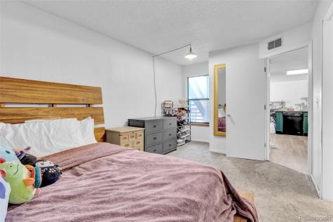 992 S Dearborn Way Aurora CO 80012