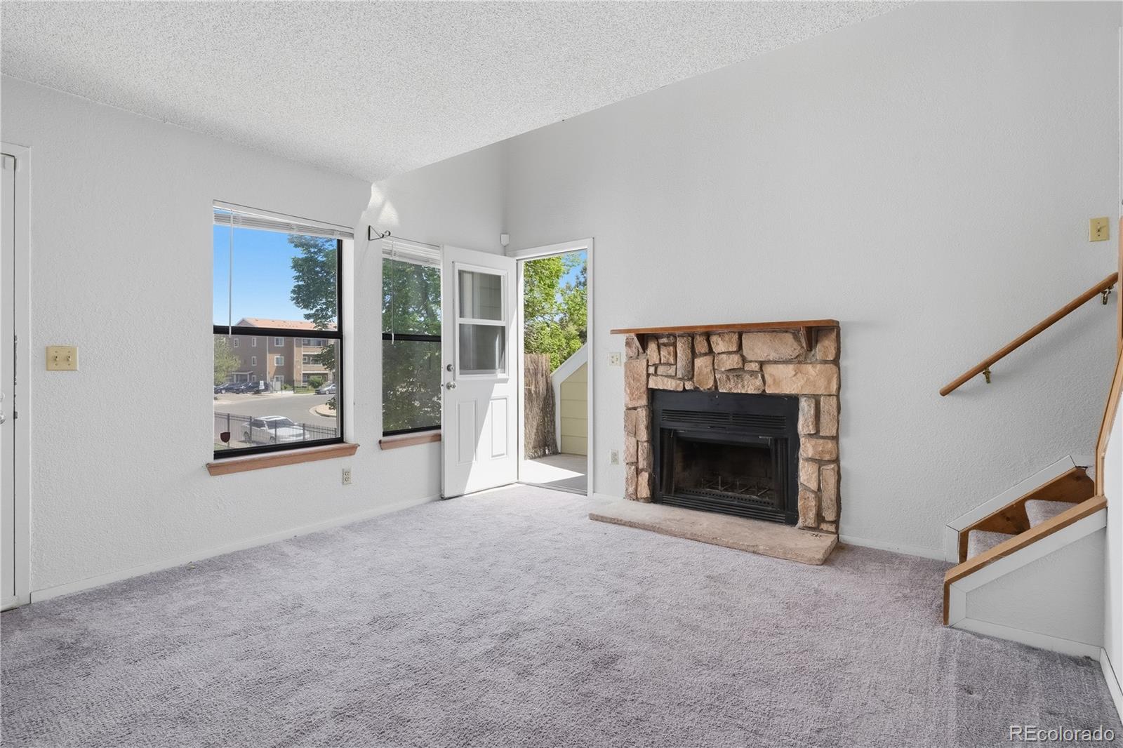 992 S Dearborn Way Aurora CO 80012