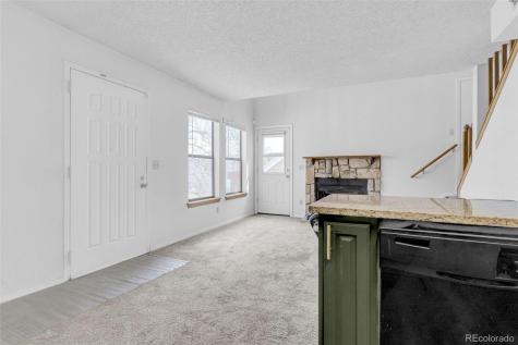 992 S Dearborn Way Aurora CO 80012