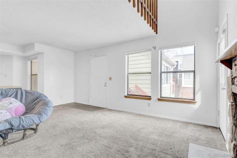 992 S Dearborn Way Aurora CO 80012