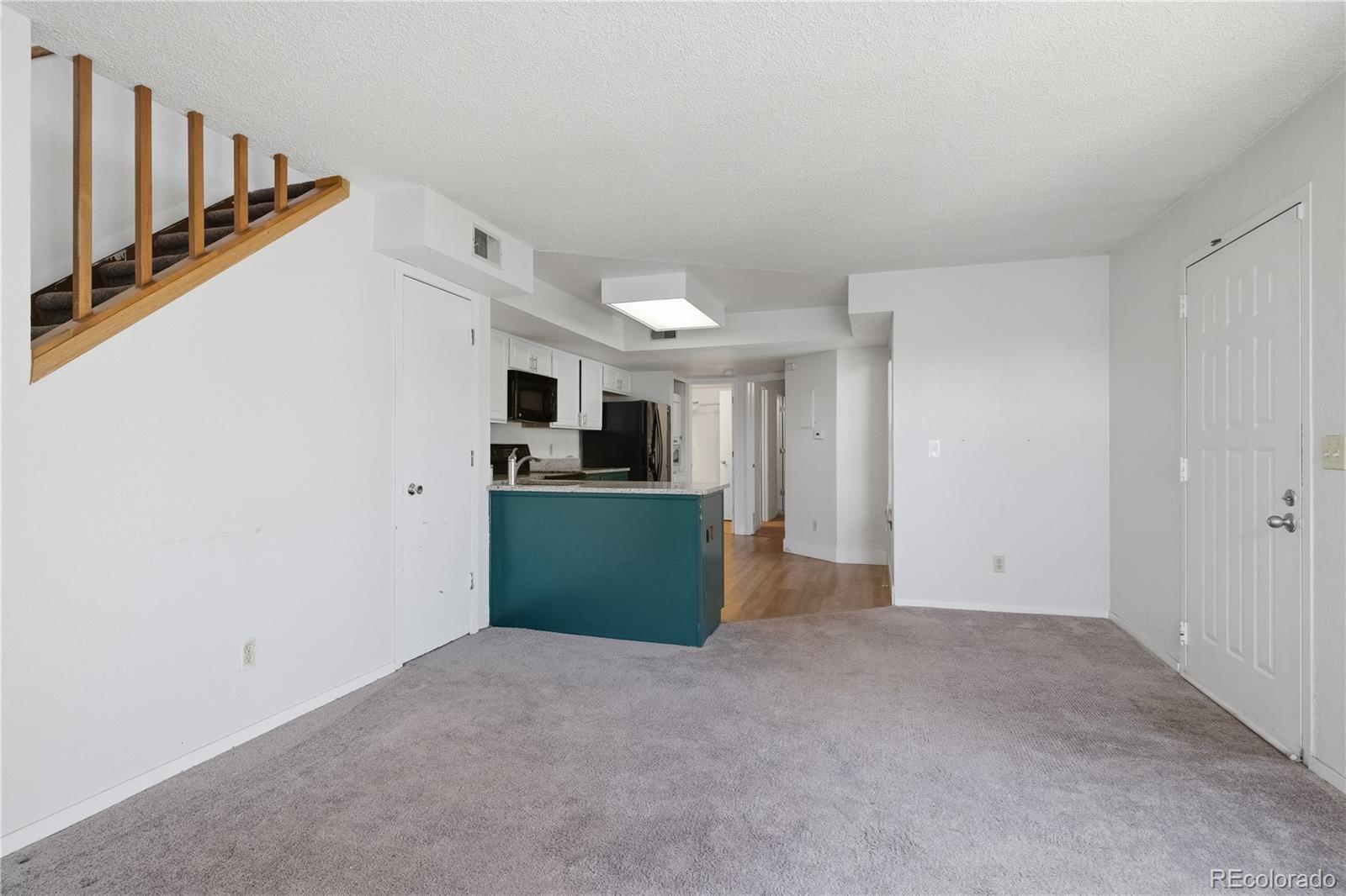992 S Dearborn Way Aurora CO 80012