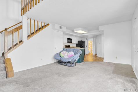 992 S Dearborn Way Aurora CO 80012