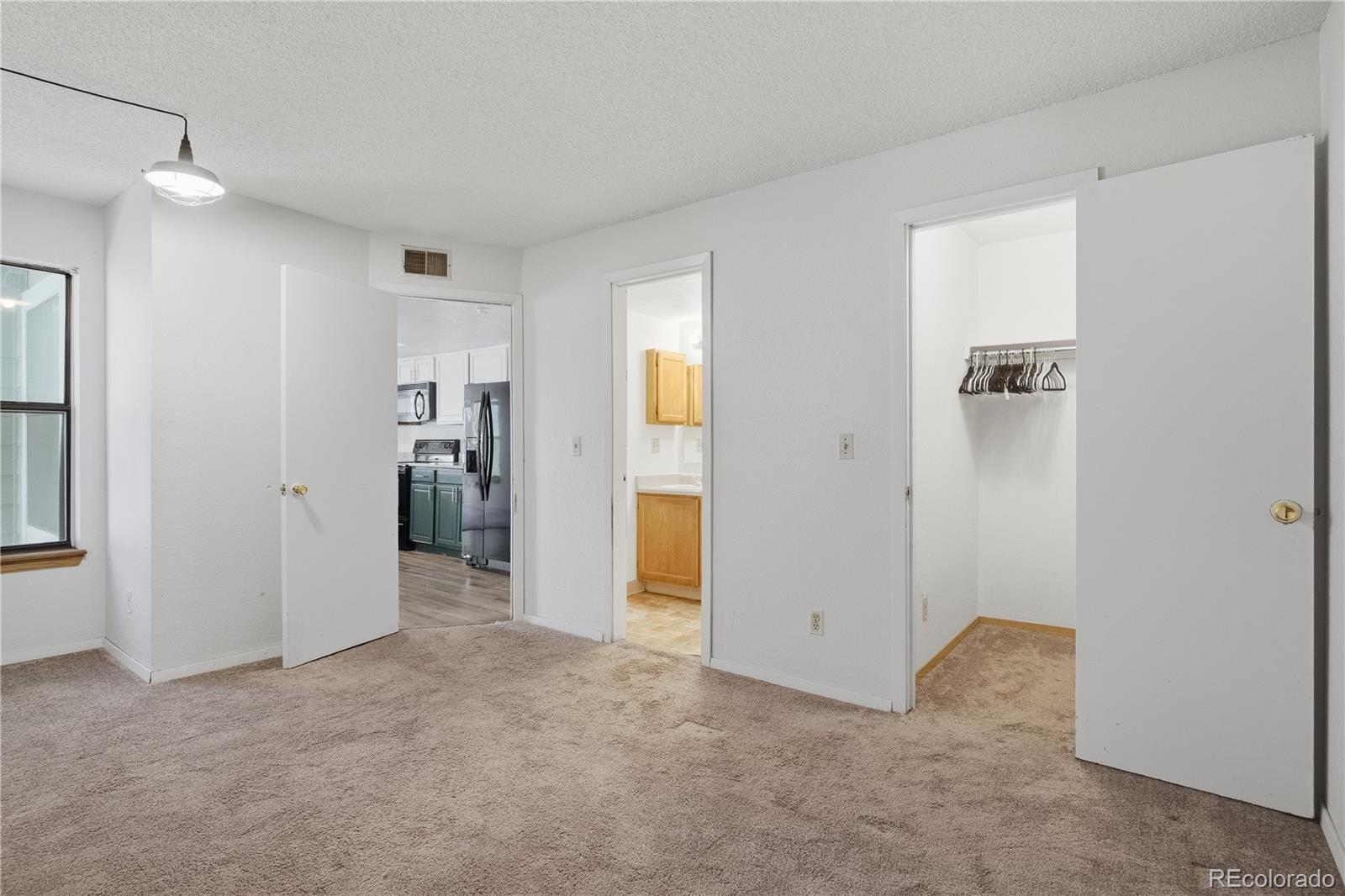 992 S Dearborn Way Aurora CO 80012