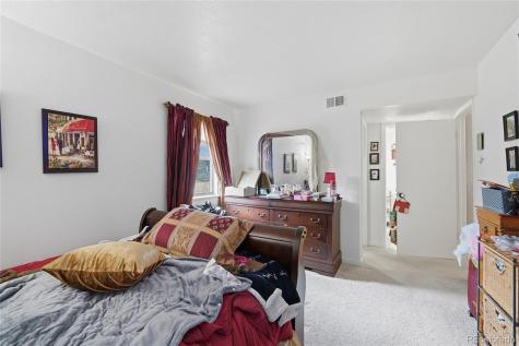 4896 S Dudley Street Littleton CO 80123