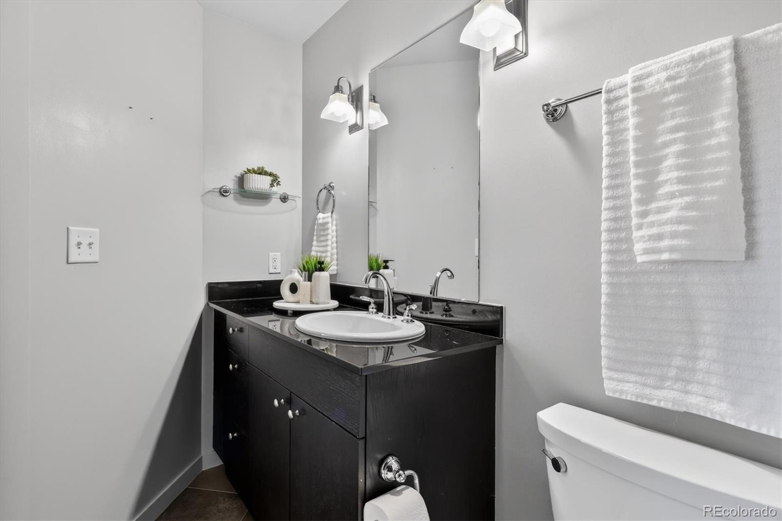 2001 Lincoln Street Denver CO 80202