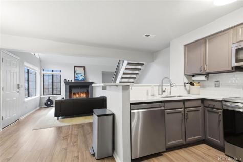 816 S Vance Street Lakewood CO 80226