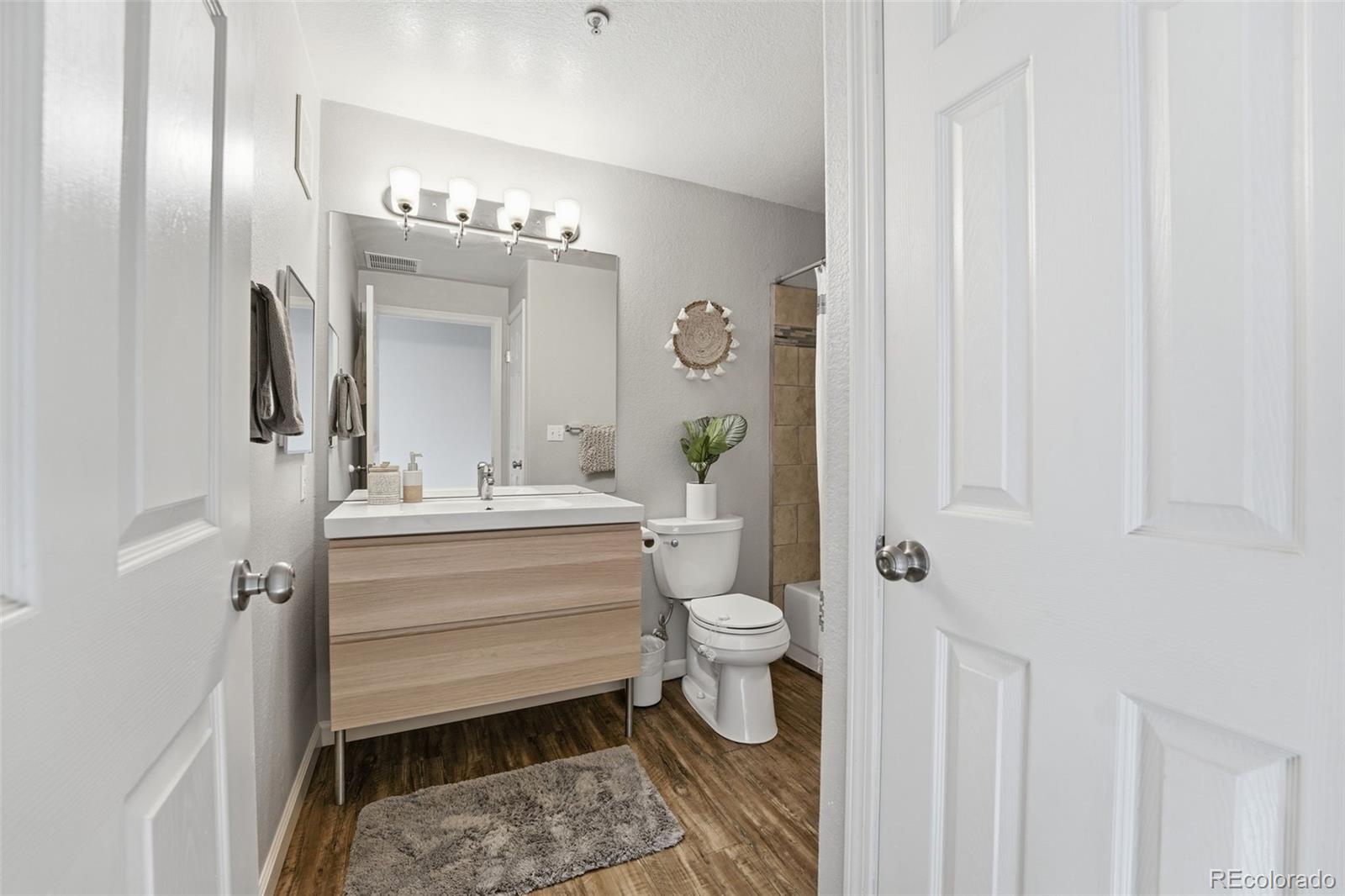 1672 W Canal Circle Littleton CO 80120