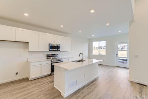 1232 S Algonquian Street Aurora CO 80018
