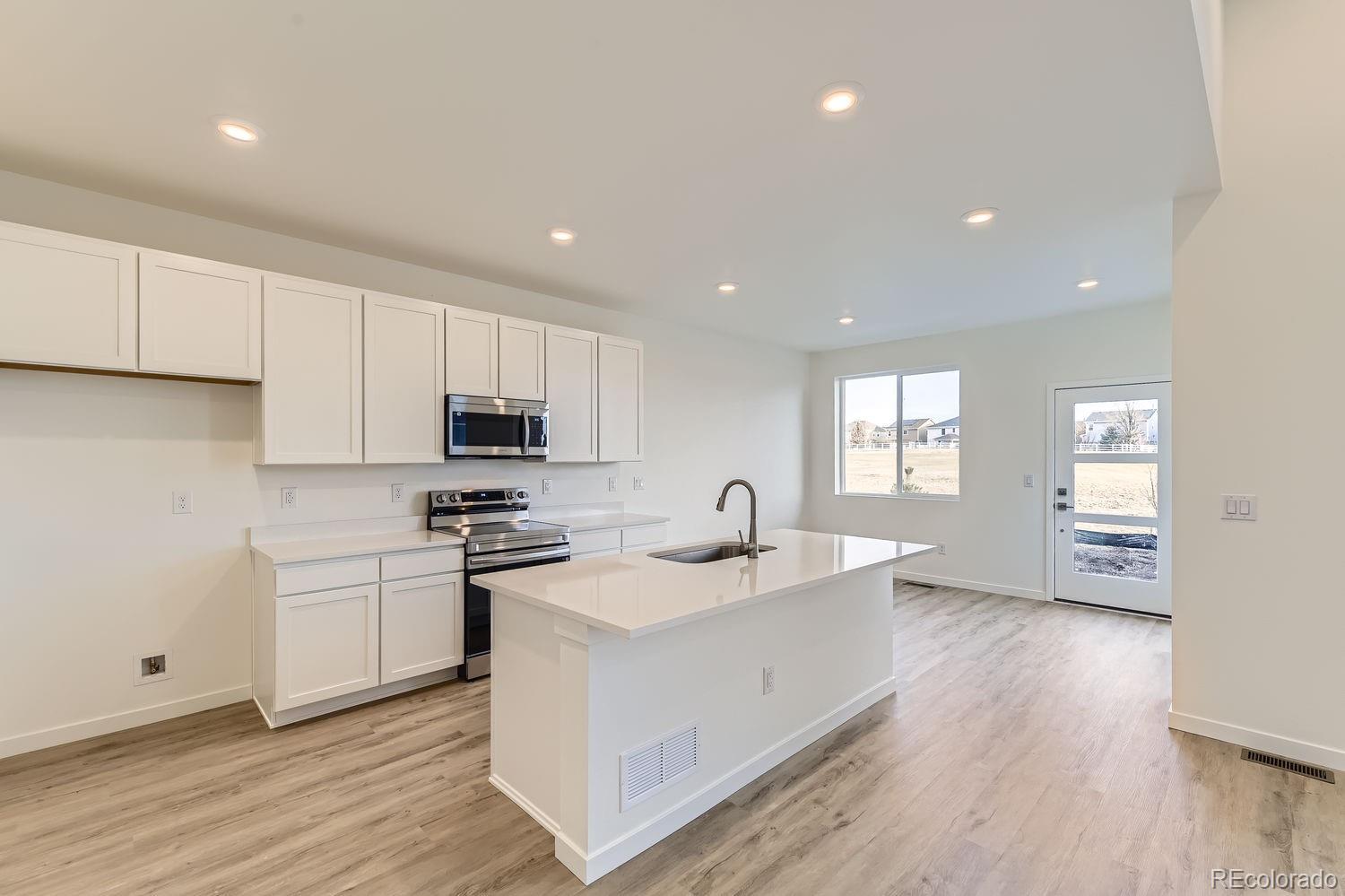 1232 S Algonquian Street Aurora CO 80018