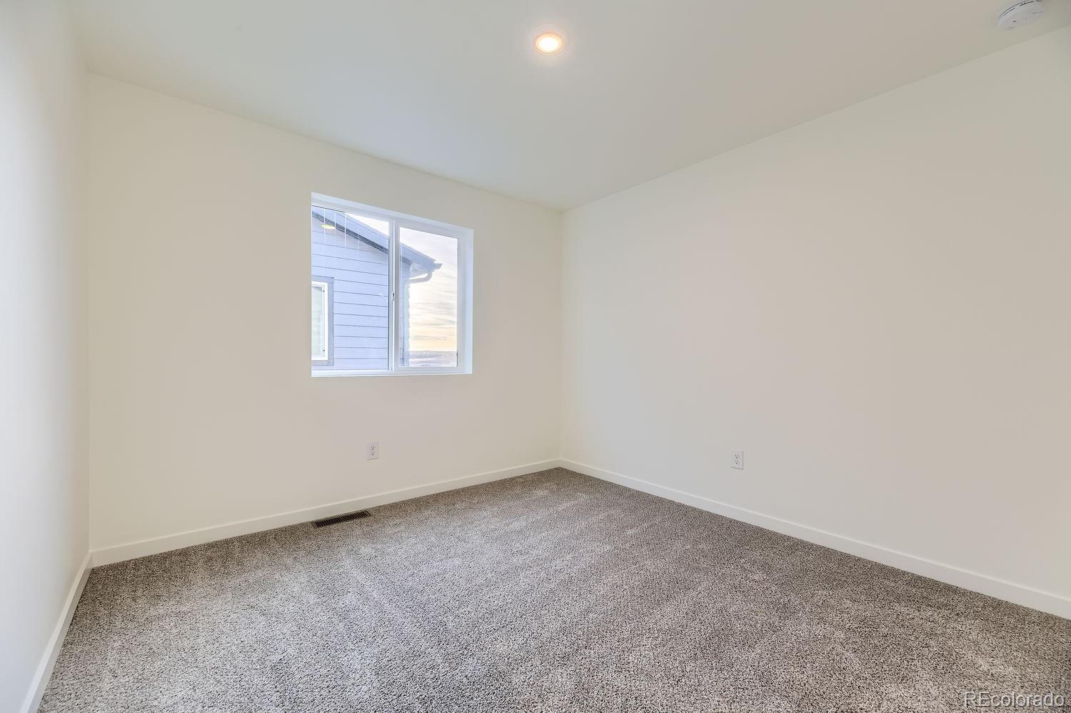 1232 S Algonquian Street Aurora CO 80018