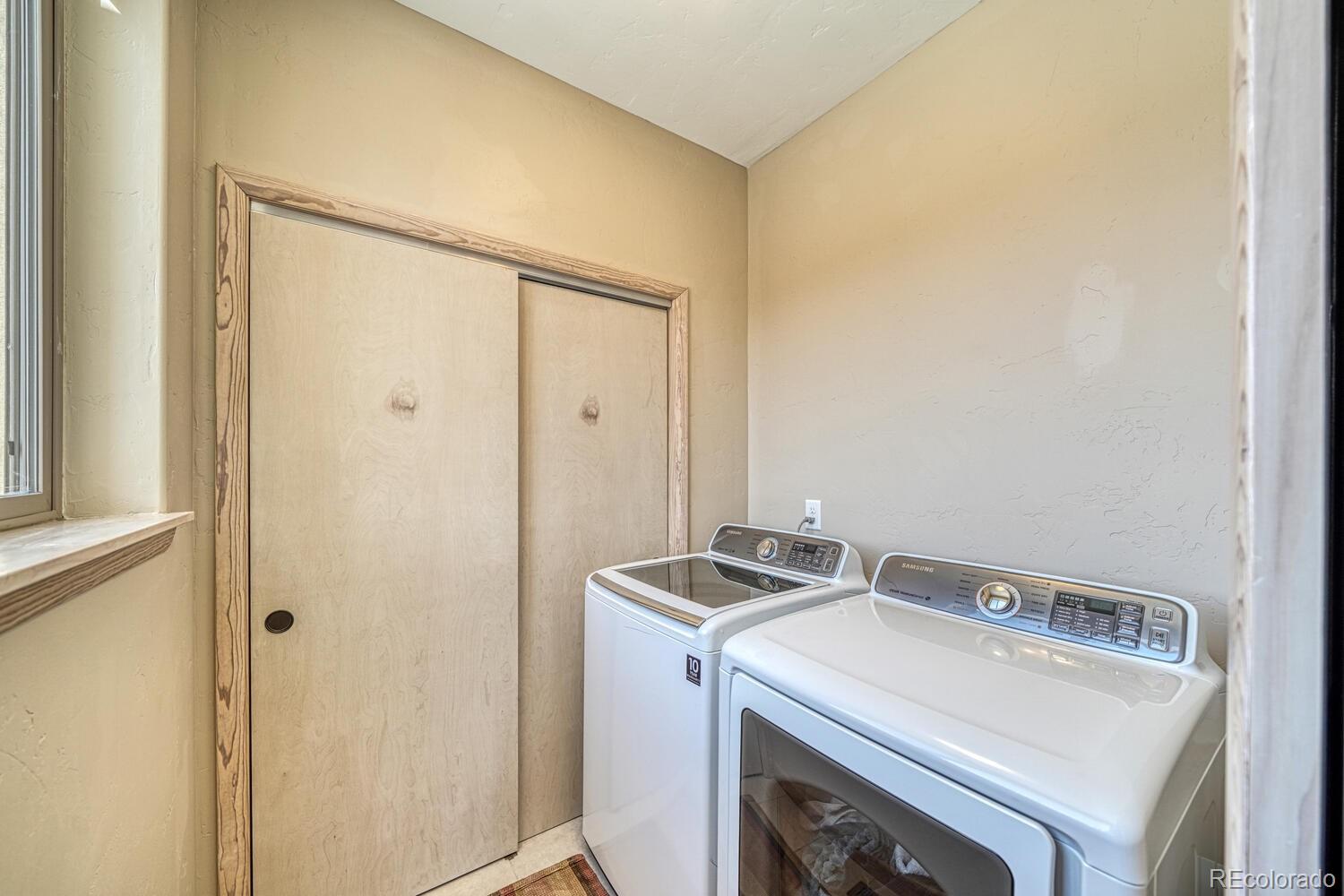 402 E Sackett Avenue Salida CO 81201